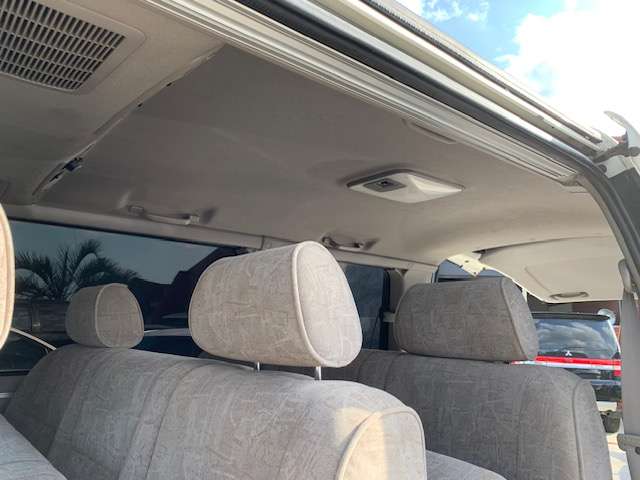 Toyota Regius 8
