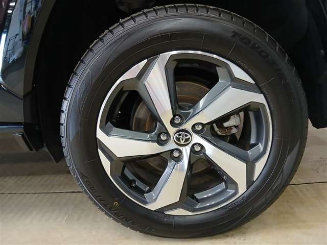Toyota RAV4 PHV 6