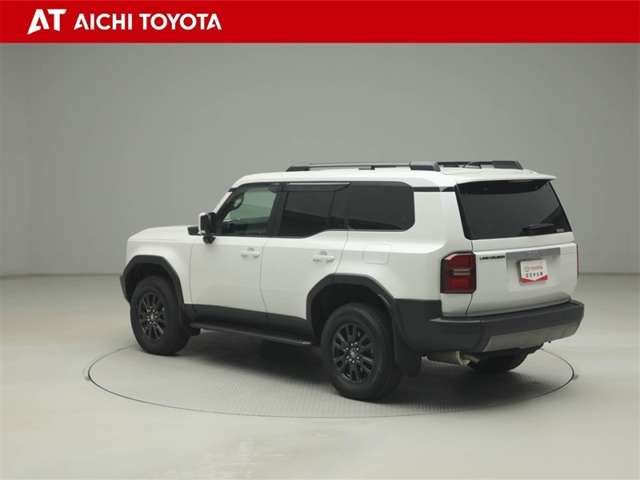 Toyota Land Cruiser 250 4