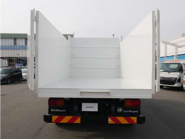 Hino Ranger 11