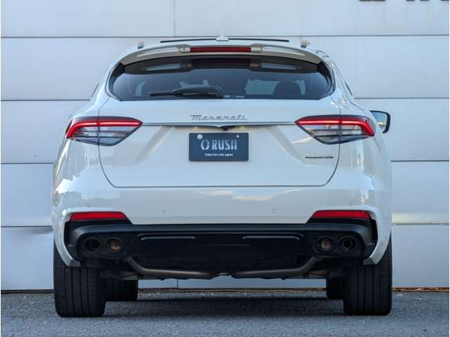 Maserati Levante 6