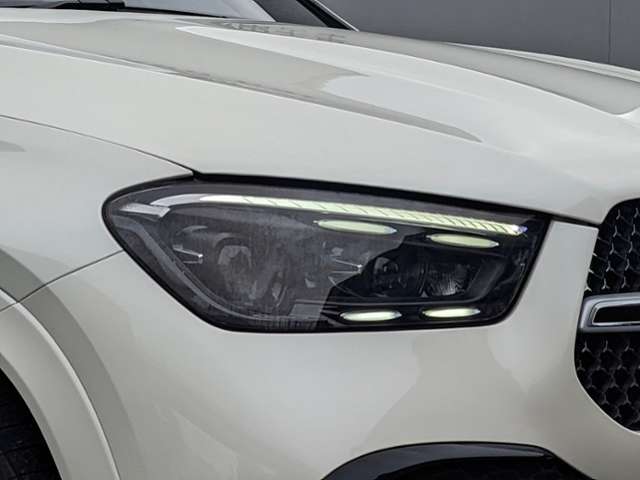 Mercedes-Benz GLE 9