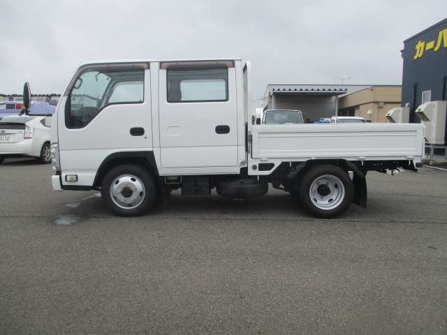 Isuzu Elf 4