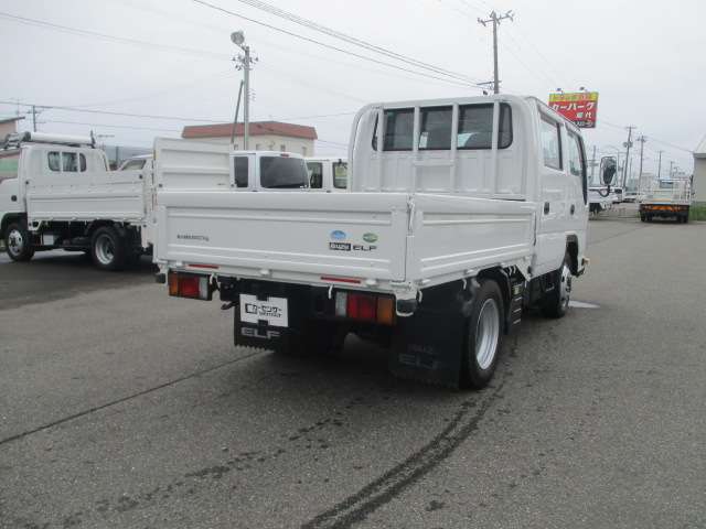 Isuzu Elf 7