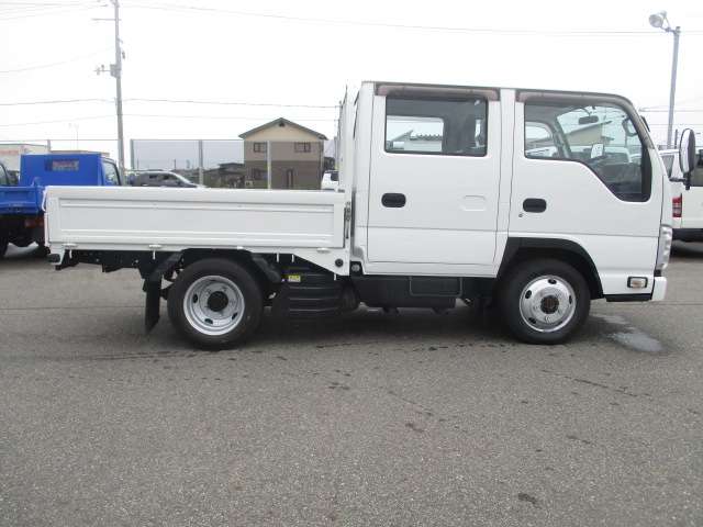 Isuzu Elf 8