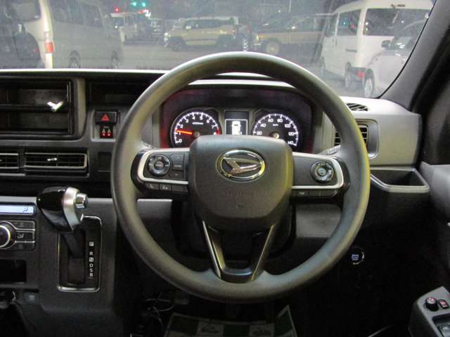 Daihatsu Atrai 5