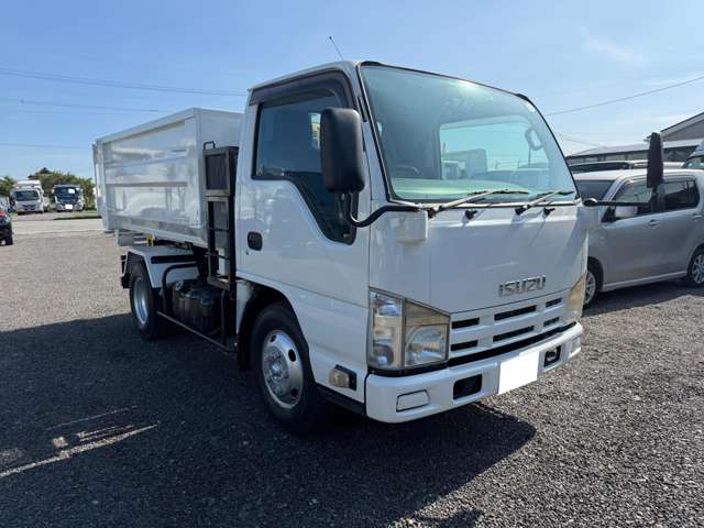 Isuzu Elf 2