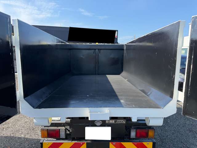 Isuzu Elf 5
