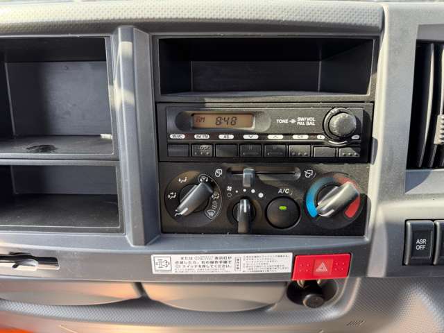 Isuzu Elf 8