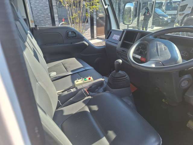 Isuzu Elf 10