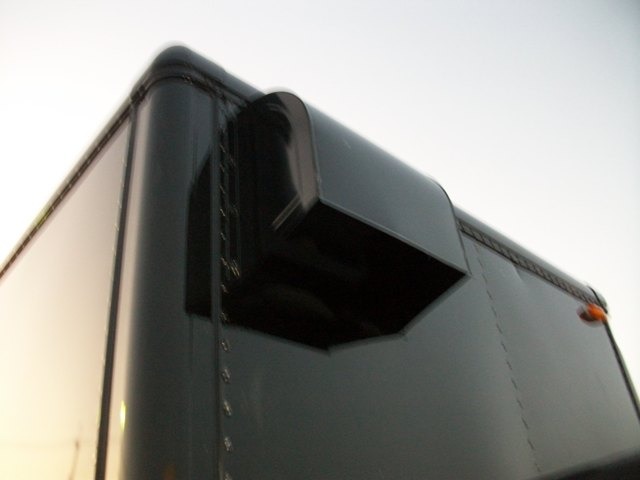 Mazda Titan Dash 9
