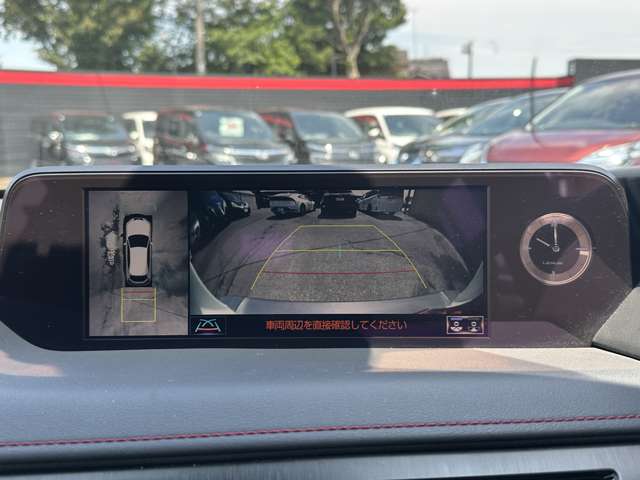Lexus UX 5