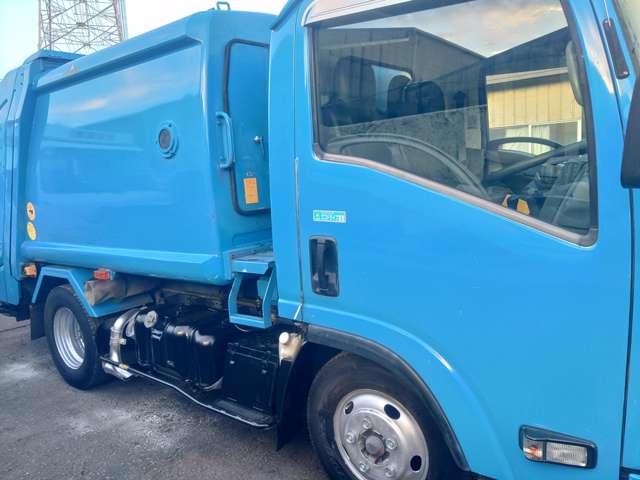 Isuzu Elf 5