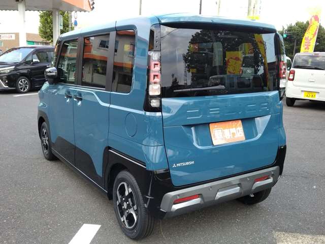 Mitsubishi Delica Mini 11
