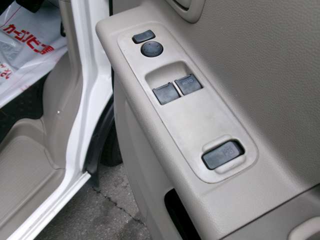 Nissan NV100 Clipper 12