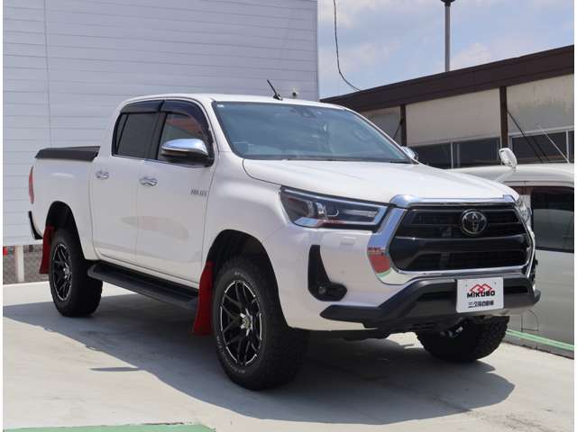 Toyota Hilux 4