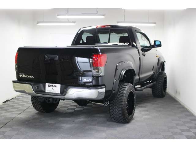 Toyota Tundra 8