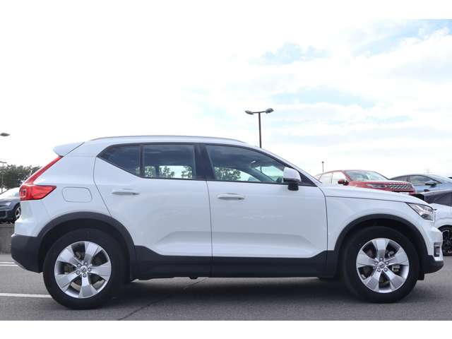 Volvo XC40 12