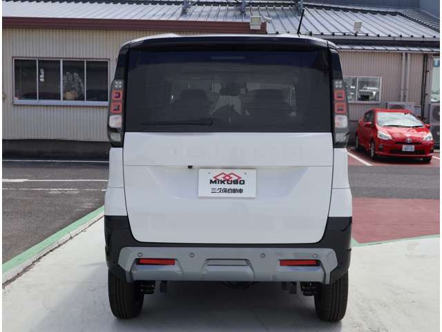 Mitsubishi Delica Mini 9