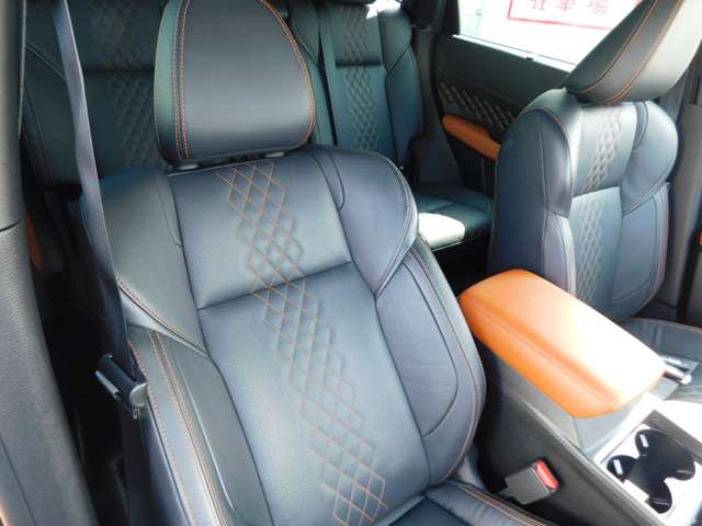 Mitsubishi Outlander 4