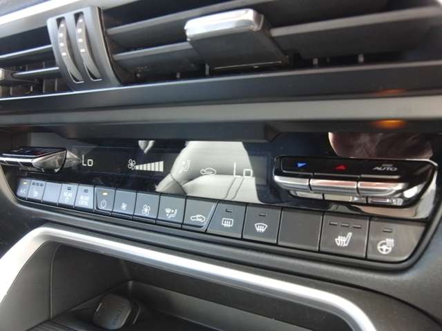 Mazda CX-80 8