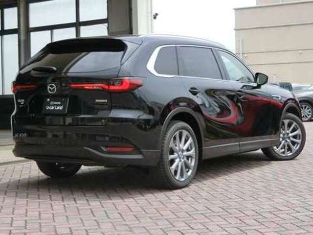 Mazda CX-80 4