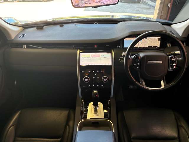 Land Rover Discovery Sport 12