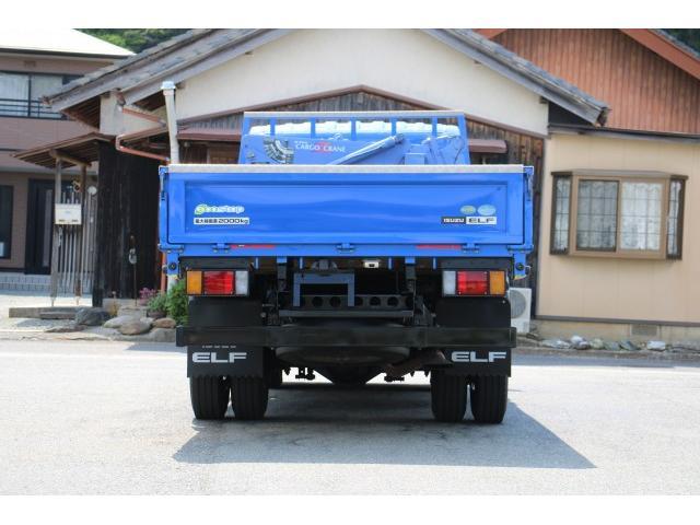 Isuzu Elf 6