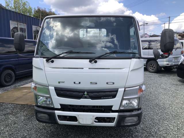 Mitsubishi Fuso Canter 2