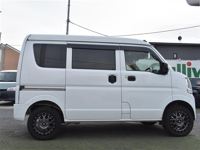Nissan NV100 Clipper 7