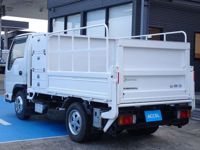 Isuzu Elf 9