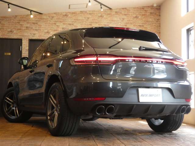Porsche Macan 2