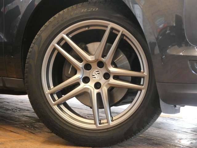 Porsche Macan 6