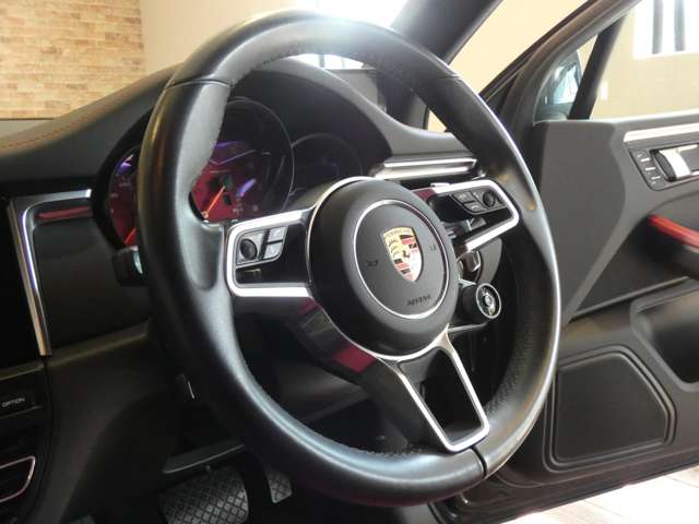 Porsche Macan 10