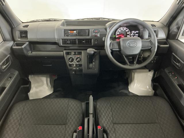 Daihatsu Hijet Cargo 3