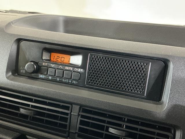 Daihatsu Hijet Cargo 4