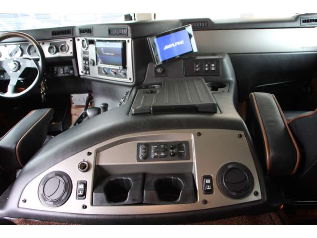 Hummer H1 11
