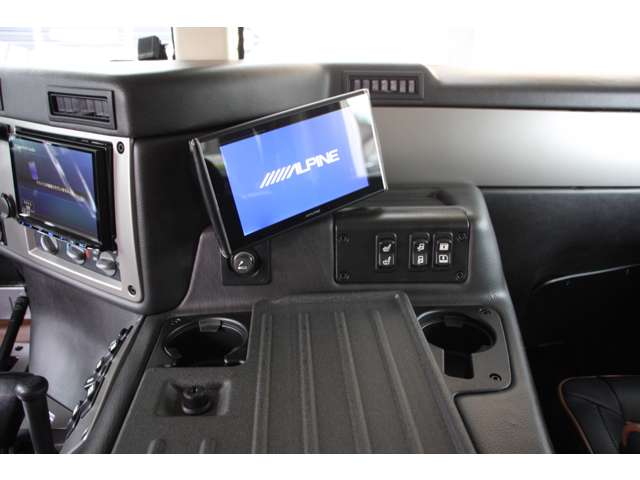Hummer H1 12