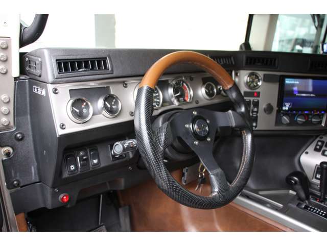 Hummer H1 3