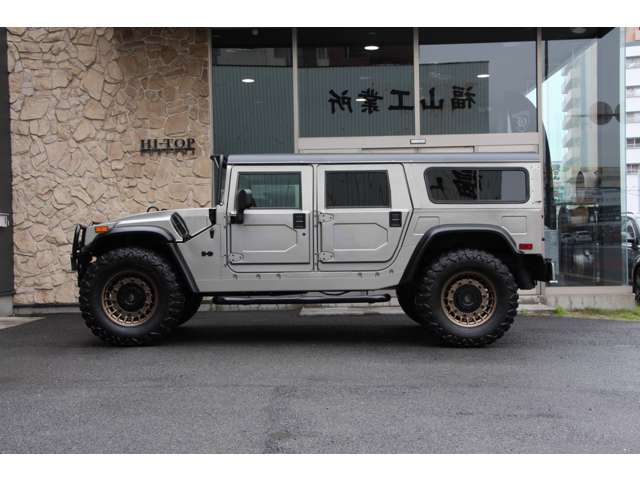 Hummer H1 6