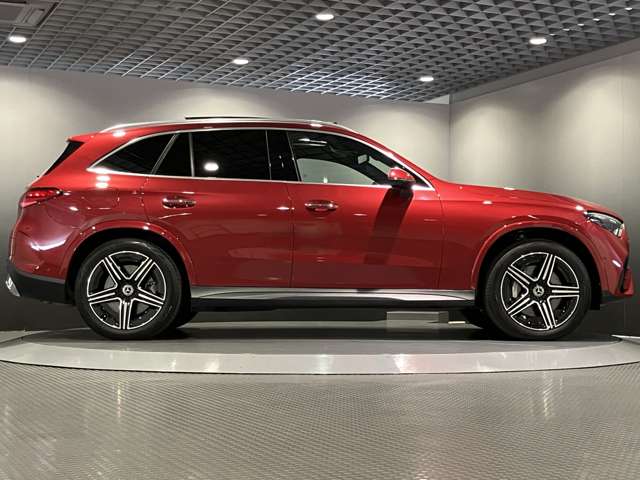 Mercedes-Benz GLC 10