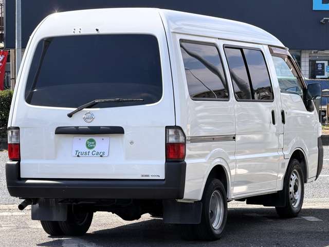 Nissan Vanette 11