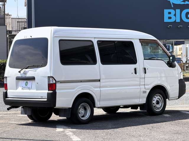 Nissan Vanette 12
