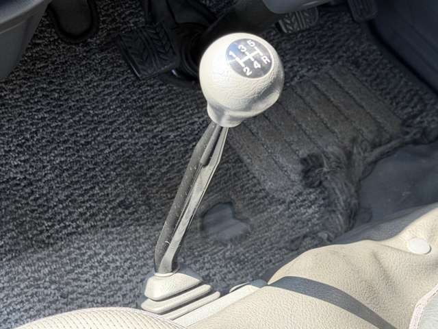 Nissan Vanette 4