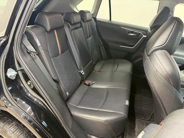 Toyota RAV4 12