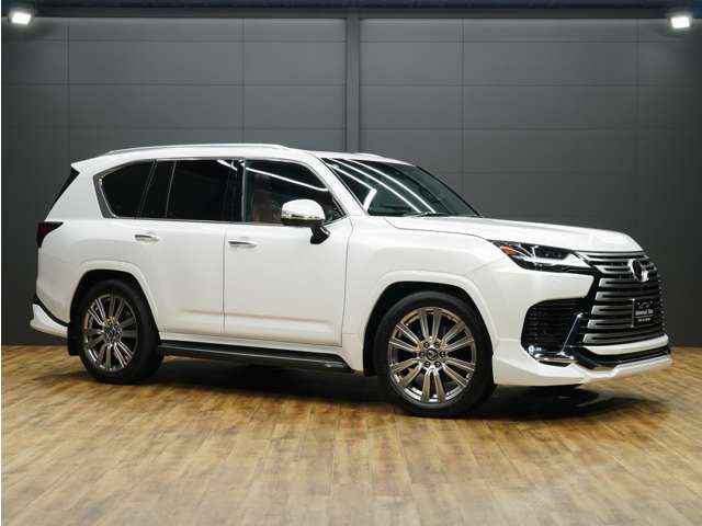Lexus LX 9