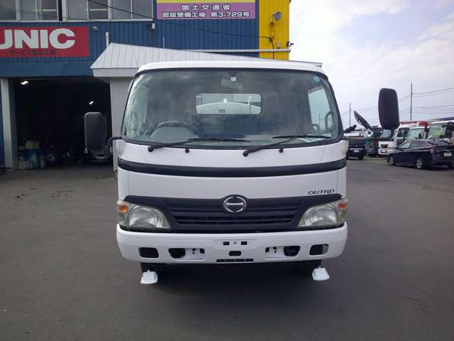 Hino Dutro 2