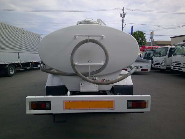 Hino Dutro 7