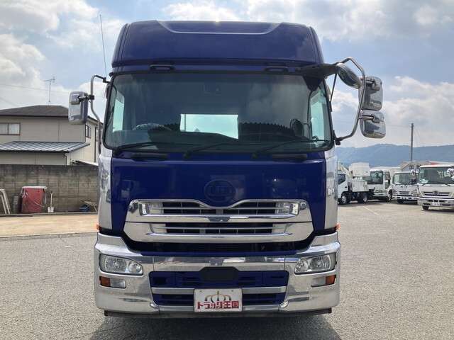 UD Trucks Quon 6