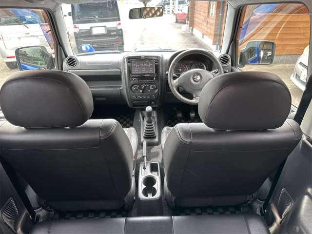 Suzuki Jimny 11